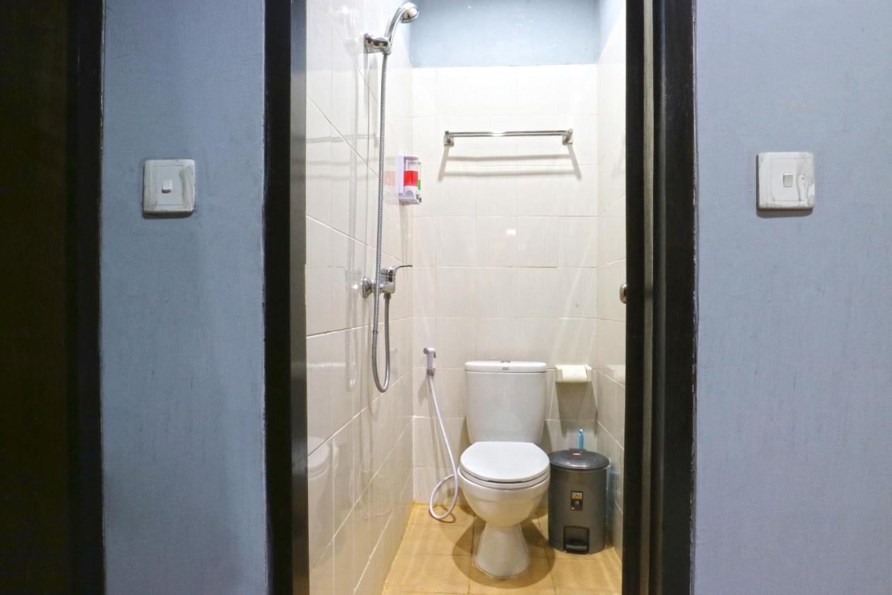Raja Rani Hostel Denpasar  Bagian luar foto