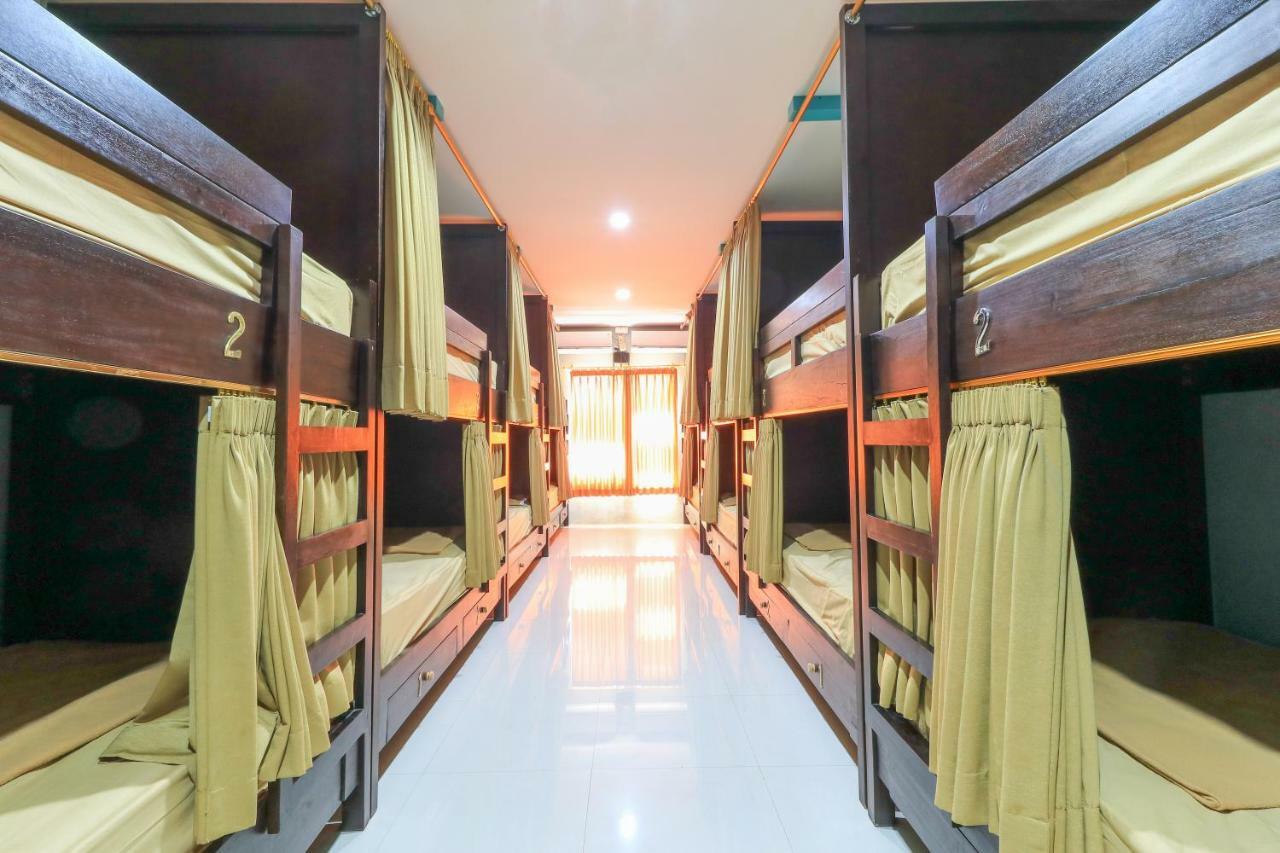 Raja Rani Hostel Denpasar  Bagian luar foto
